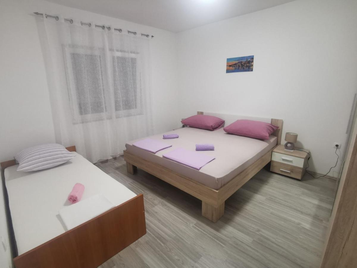 Apartman Dany Apartman Kaštela Kültér fotó